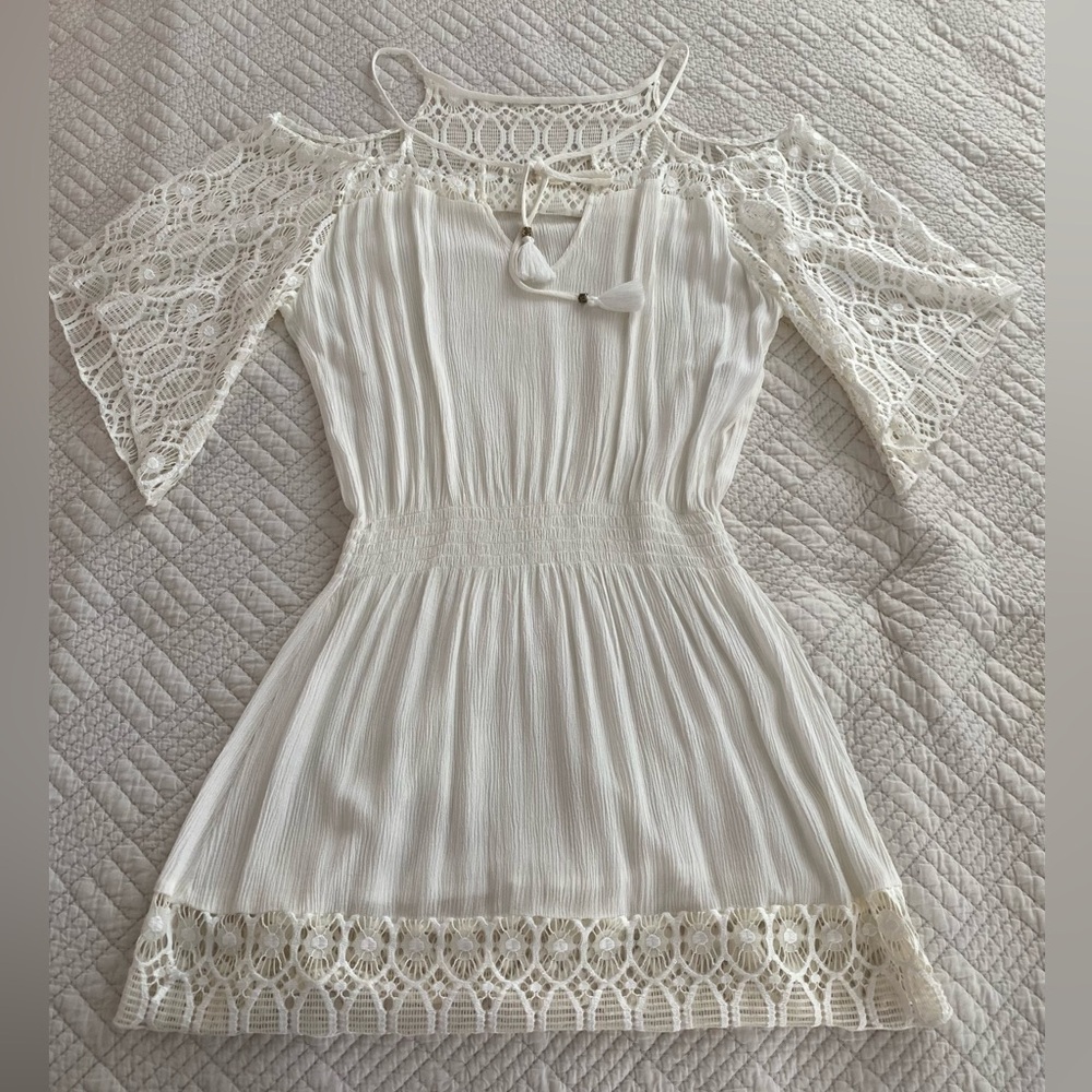 BECCA by Rebecca Virtue White Lace Cold Shoulder Swim Cover Up